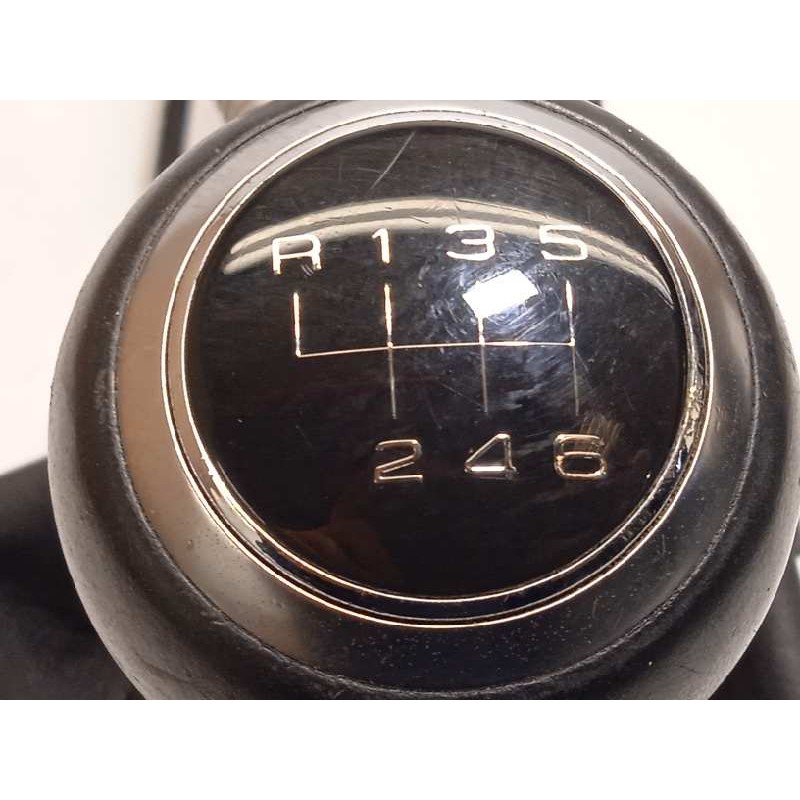Recambio de palanca cambio para audi a3 sportback (8va) 2.0 16v tdi referencia OEM IAM 5Q0711049AQ  