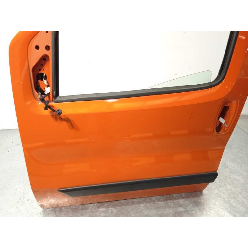 Recambio de puerta delantera izquierda para peugeot bipper 1.3 16v hdi fap referencia OEM IAM 9002FJ  1637832480