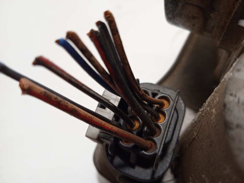 Recambio de caja mariposa para peugeot bipper 1.3 16v hdi fap referencia OEM IAM 09128518  9128518