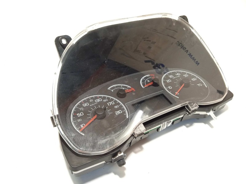 Recambio de cuadro instrumentos para peugeot bipper 1.3 16v hdi fap referencia OEM IAM 1376600080  