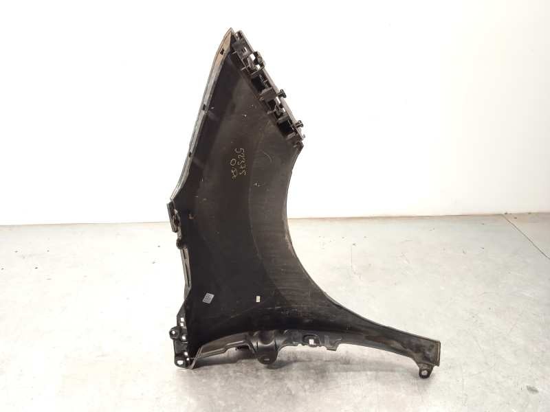 Recambio de aleta delantera izquierda para peugeot 5008 allure referencia OEM IAM 7840Y7  