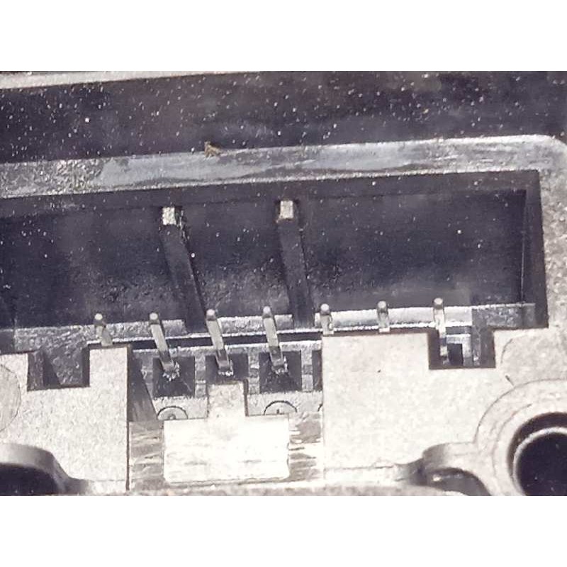 Recambio de cerradura puerta trasera izquierda para volkswagen t-roc advance referencia OEM IAM 5TA839015L  