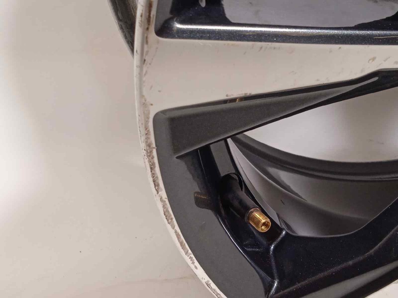 Recambio de llanta para nissan qashqai (j11) 1.3 16v cat referencia OEM IAM HV03B HV03BMB94 D0300HV03B