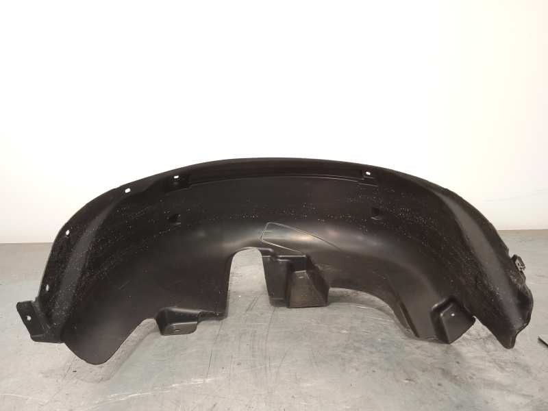 Recambio de paso de rueda trasero derecho para volkswagen t-roc advance referencia OEM IAM 2GA810972B  