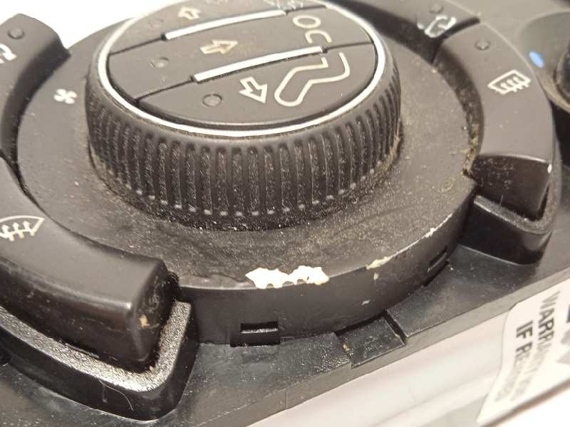 Recambio de mando climatizador para peugeot 5008 allure referencia OEM IAM 96738323XT  6452Y4