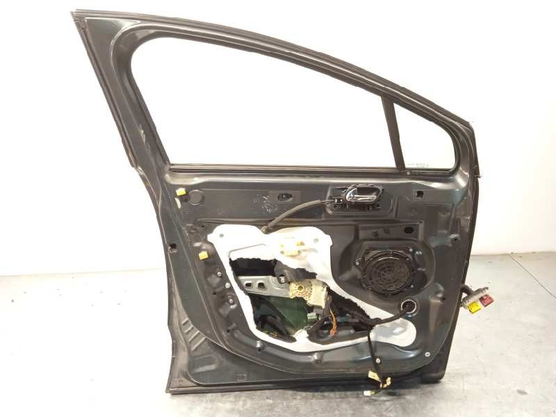 Recambio de puerta delantera izquierda para peugeot 5008 allure referencia OEM IAM 9002AR  