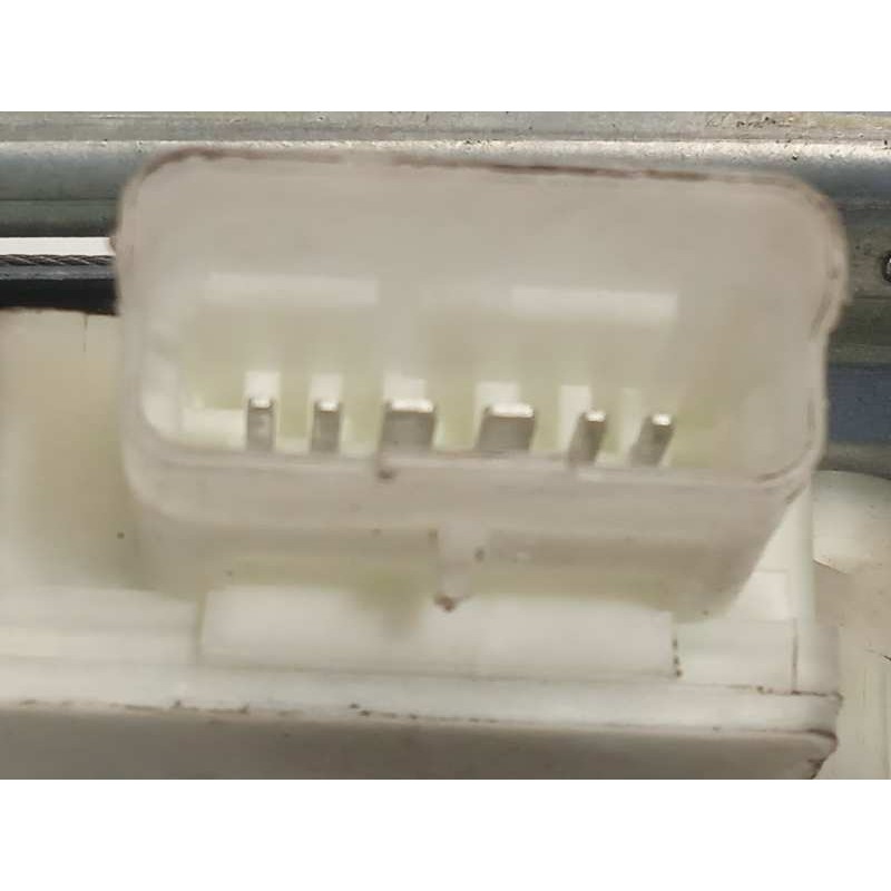 Recambio de elevalunas trasero derecho para peugeot 308 1.5 active referencia OEM IAM 9825710480  