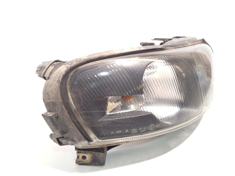 Recambio de faro derecho para volvo s60 berlina 2.4 d referencia OEM IAM 8659611  89006821