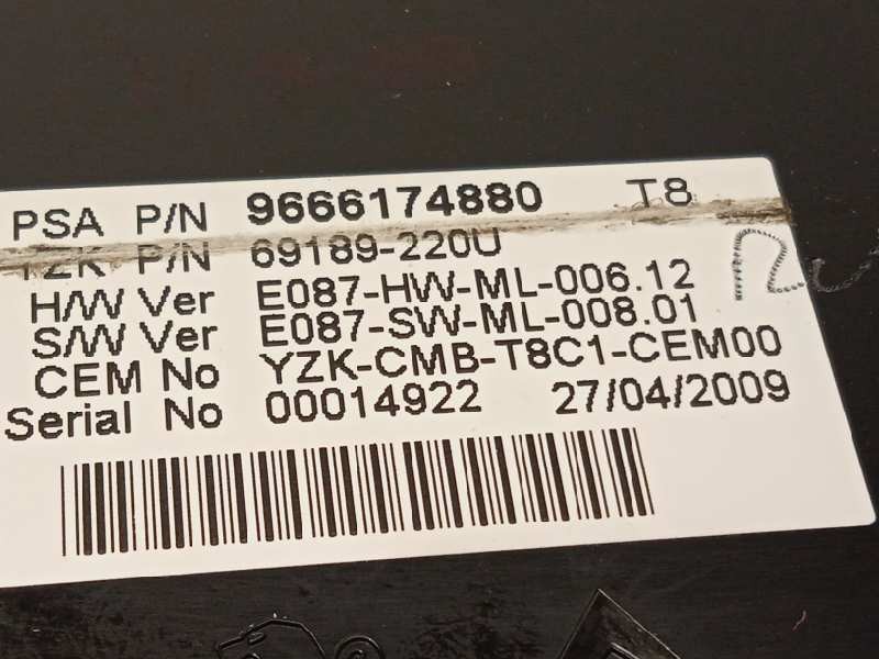 Recambio de cuadro instrumentos para peugeot 3008 premium referencia OEM IAM 9666174880  9810462680