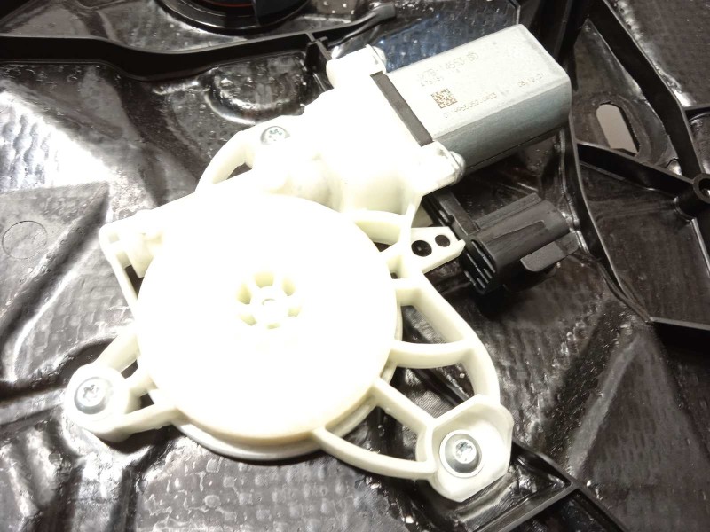 Recambio de elevalunas delantero izquierdo para ford focus 1.5 ecoblue tdci cat referencia OEM IAM JX7BA23201CG  