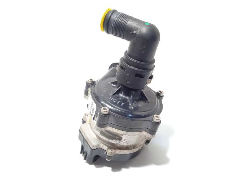 Recambio de bomba agua para kia niro referencia OEM IAM 2510003HZ6  