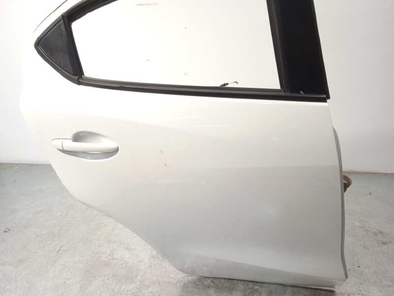 Recambio de puerta trasera derecha para mazda 2 lim. () 1.5 16v cat referencia OEM IAM DBY07202XF  