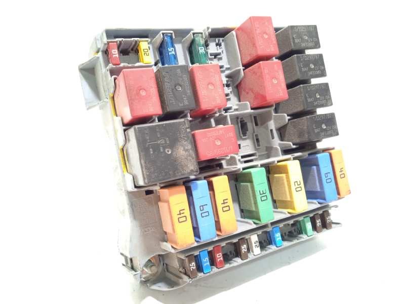 Recambio de caja reles / fusibles para fiat fiorino básico referencia OEM IAM 51905216  