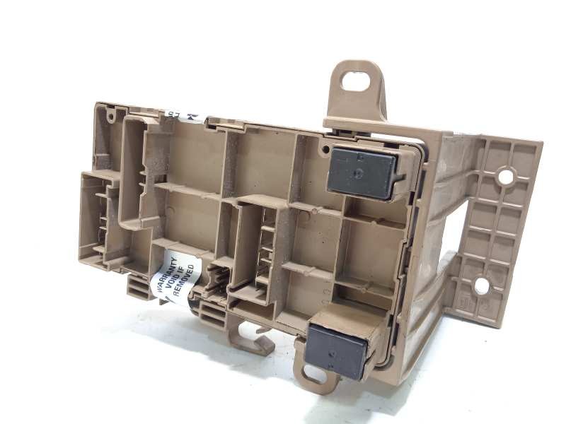 Recambio de caja reles / fusibles para subaru xv 2.0 diesel cat referencia OEM IAM 82201FJ110  