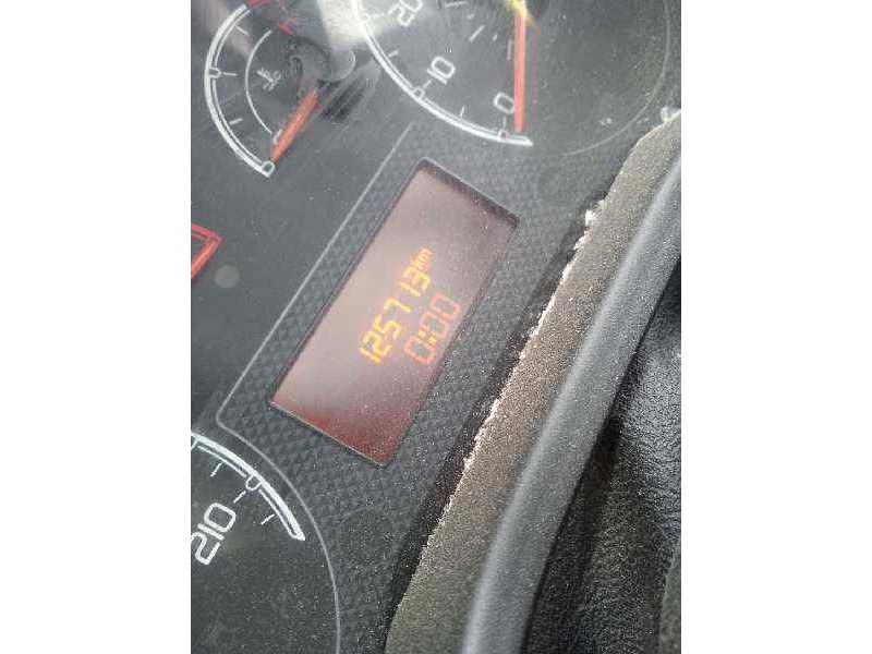 Recambio de cuadro instrumentos para fiat fiorino básico referencia OEM IAM 1388112080  