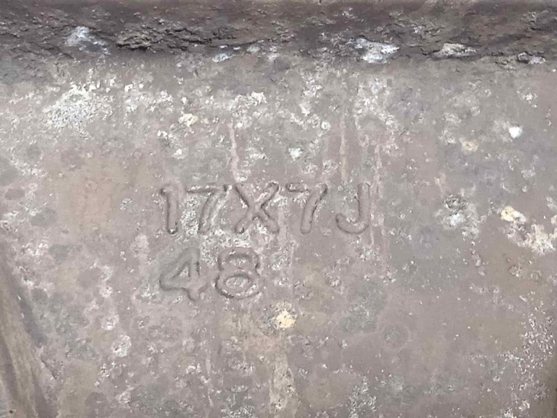 Recambio de llanta para subaru xv 2.0 diesel cat referencia OEM IAM 28111FJ031  