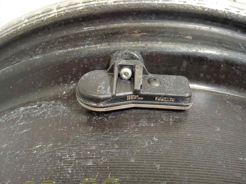 Recambio de llanta para subaru xv 2.0 diesel cat referencia OEM IAM 28111FJ031  