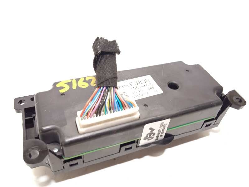 Recambio de mando climatizador para subaru xv 2.0 diesel cat referencia OEM IAM 72311FJ830  