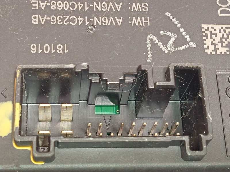 Recambio de modulo confort para volvo v40 cross country 2.0 diesel cat referencia OEM IAM 31343872  