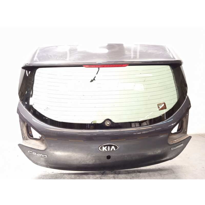 Recambio de porton trasero para kia cee´d 1.6 crdi cat referencia OEM IAM 73700A2010  87211A2000