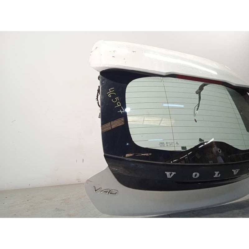 Recambio de porton trasero para volvo v40 cross country 2.0 diesel cat referencia OEM IAM 31457727  