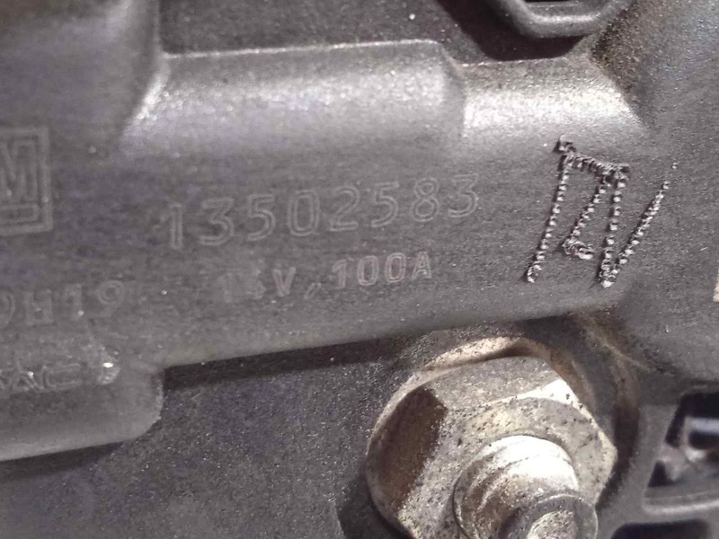 Recambio de alternador para opel insignia berlina 2.0 16v cdti referencia OEM IAM 13502583  