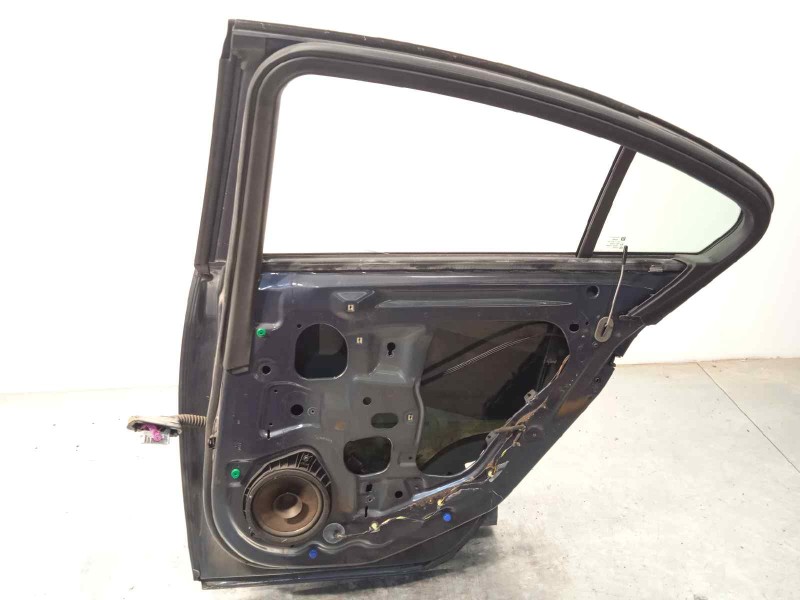 Recambio de puerta trasera derecha para opel insignia berlina 2.0 16v cdti referencia OEM IAM 22796348  