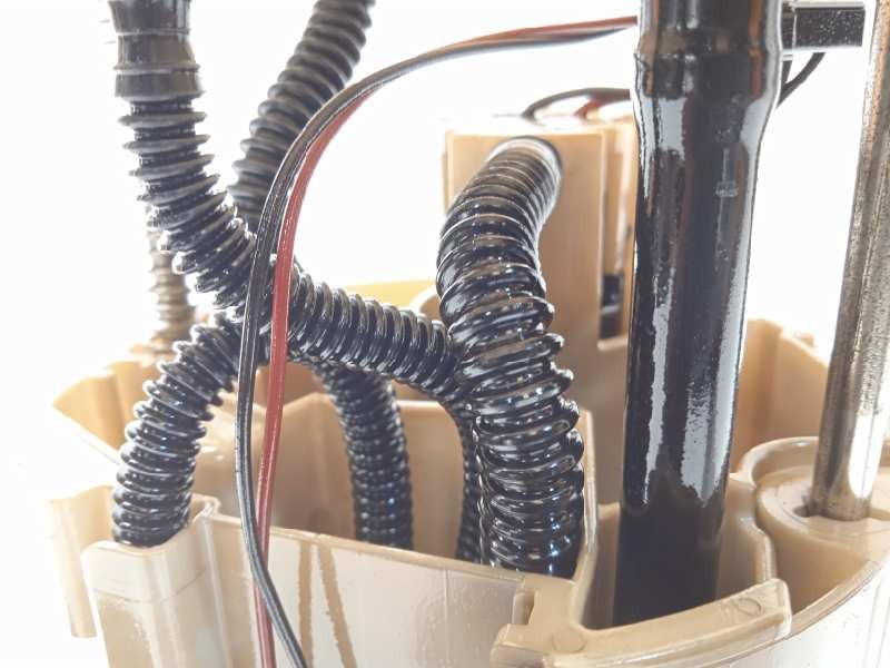 Recambio de bomba combustible para subaru outback (b15) 2.0 diesel cat referencia OEM IAM 42021SG030  1019627150