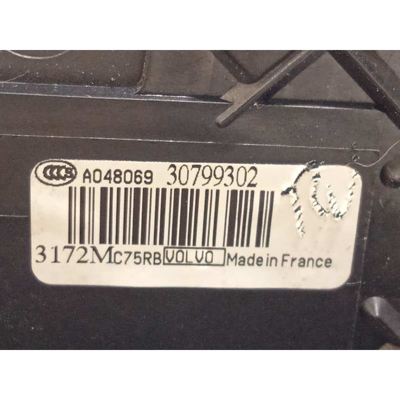 Recambio de cerradura puerta delantera derecha para volvo c30 d2 kinetic referencia OEM IAM 30799302  