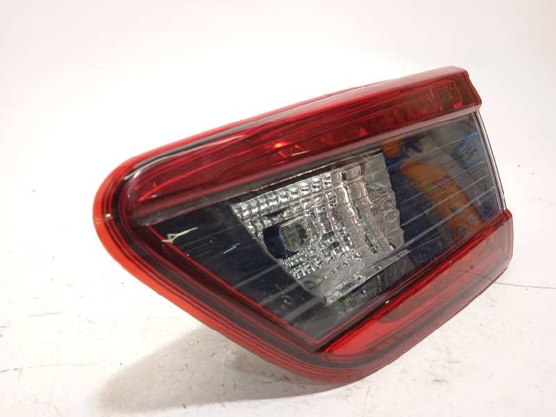 Recambio de piloto trasero derecho interior para subaru xv (g5) 1.6 cat referencia OEM IAM 84251FL100  