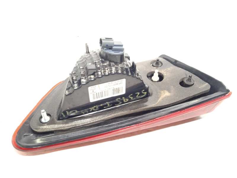 Recambio de piloto trasero derecho interior para subaru xv (g5) 1.6 cat referencia OEM IAM 84251FL100  