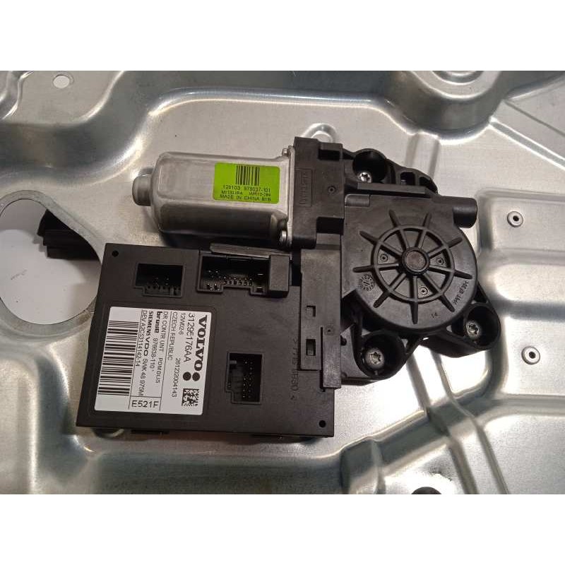 Recambio de elevalunas delantero derecho para volvo c30 d2 kinetic referencia OEM IAM 30784510  