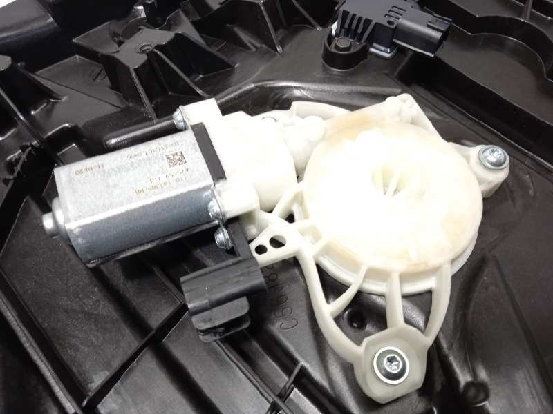 Recambio de elevalunas delantero derecho para ford fiesta (ce1) trend referencia OEM IAM L1BBA23200CC  L1TB14A389BB