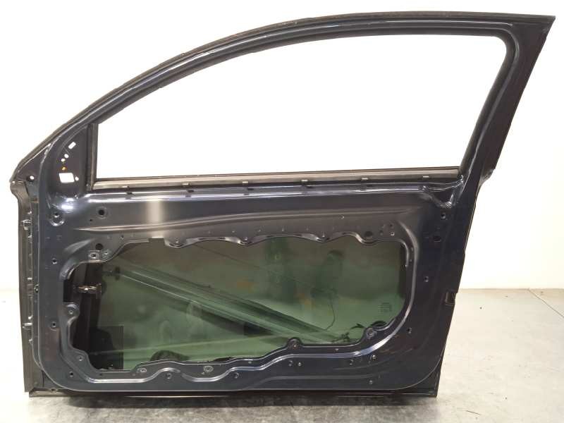 Recambio de puerta delantera derecha para volvo c30 d2 kinetic referencia OEM IAM 31335484  