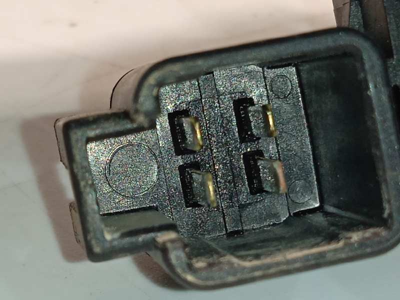 Recambio de motor limpia trasero para mazda 3 lim. () 2.0 cat referencia OEM IAM BHS267450  8496000830