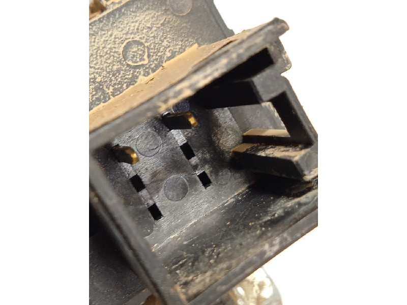 Recambio de elevalunas delantero derecho para mazda 3 lim. () 2.0 cat referencia OEM IAM BHN958590  BHN95858X