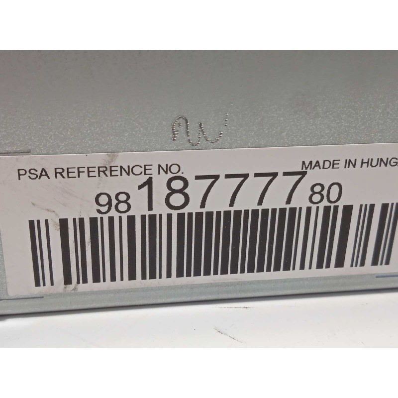 Recambio de sistema audio / radio cd para citroën jumpy fugón confort xl referencia OEM IAM 9818777780  