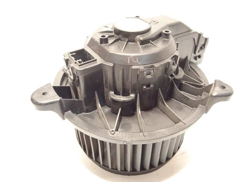 Recambio de motor calefaccion para ford fiesta (ce1) trend referencia OEM IAM H1BH19846AA 2067889 0130115702