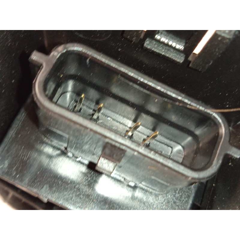 Recambio de cerradura puerta trasera izquierda para renault megane iv grandtour 1.3 tce referencia OEM IAM 825035881R  