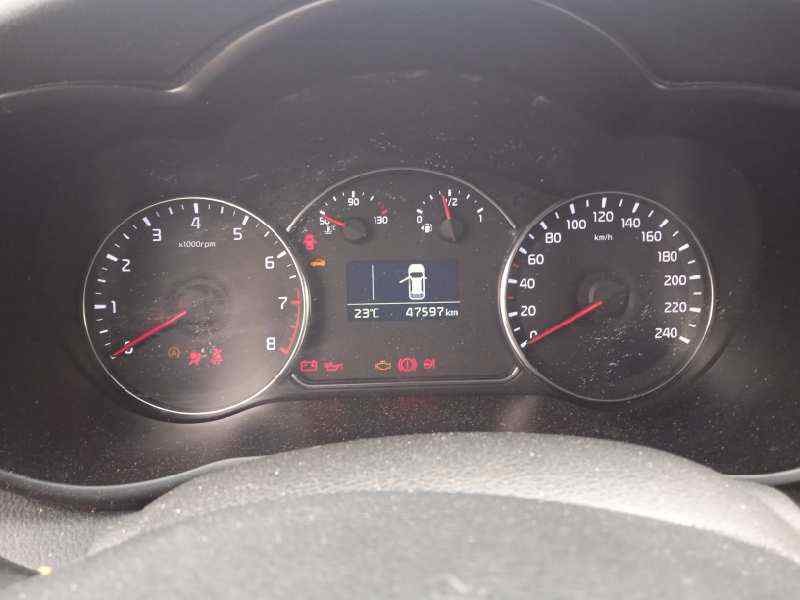 Recambio de cuadro instrumentos para kia carens ( ) drive referencia OEM IAM 94002A4400  