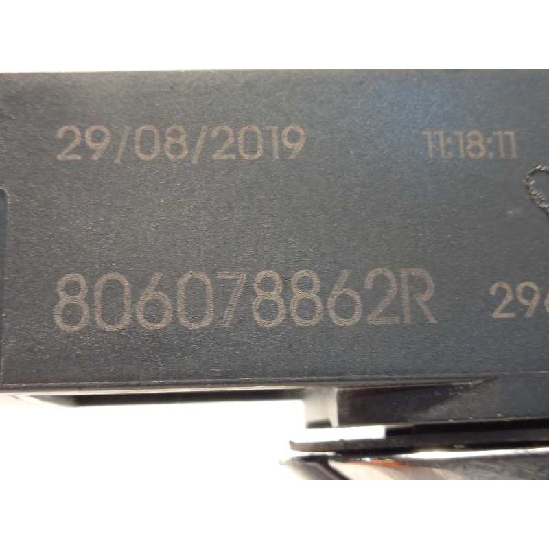 Recambio de maneta exterior trasera izquierda para renault megane iv grandtour 1.3 tce referencia OEM IAM 806078862R  