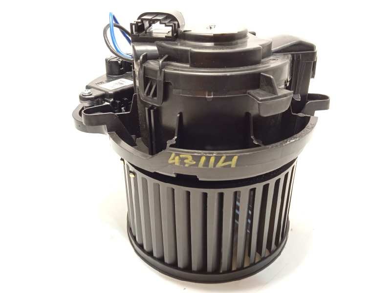 Recambio de motor calefaccion para renault megane iv grandtour 1.3 tce referencia OEM IAM T69963A  272103243R