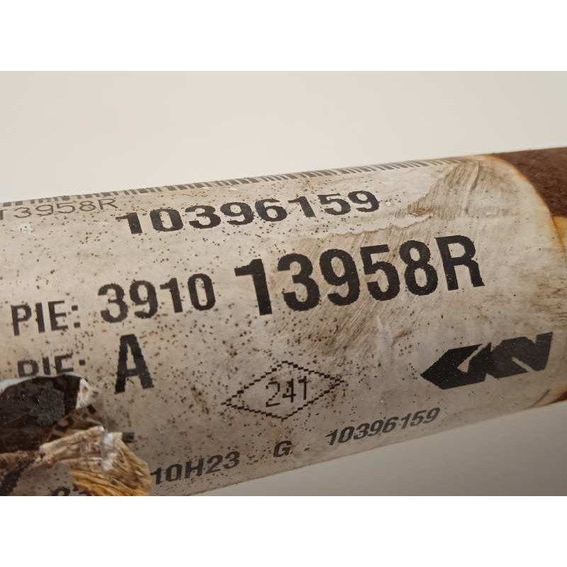 Recambio de transmision delantera izquierda para renault megane iv grandtour 1.3 tce referencia OEM IAM 391013958R  