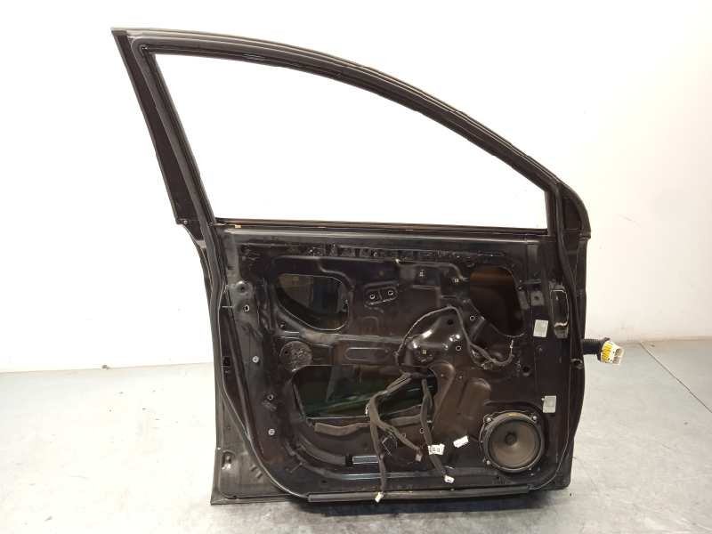 Recambio de puerta delantera izquierda para chevrolet captiva 2.0 diesel cat referencia OEM IAM 42352069  