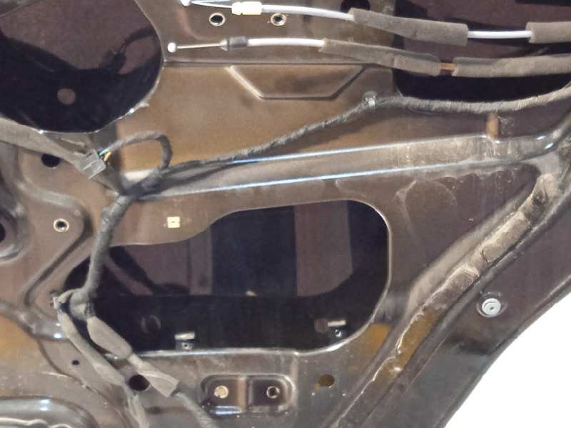 Recambio de puerta trasera derecha para chevrolet captiva 2.0 diesel cat referencia OEM IAM NOREF  