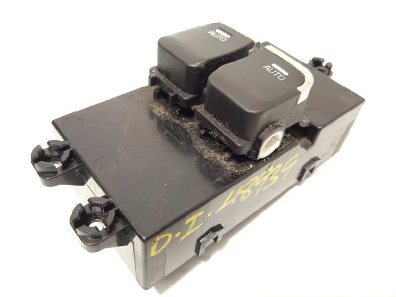 Recambio de mando elevalunas delantero izquierdo para kia cee´d 1.4 crdi cat referencia OEM IAM 93570A2300  