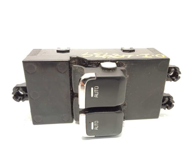Recambio de mando elevalunas delantero izquierdo para kia cee´d 1.4 crdi cat referencia OEM IAM 93570A2300  