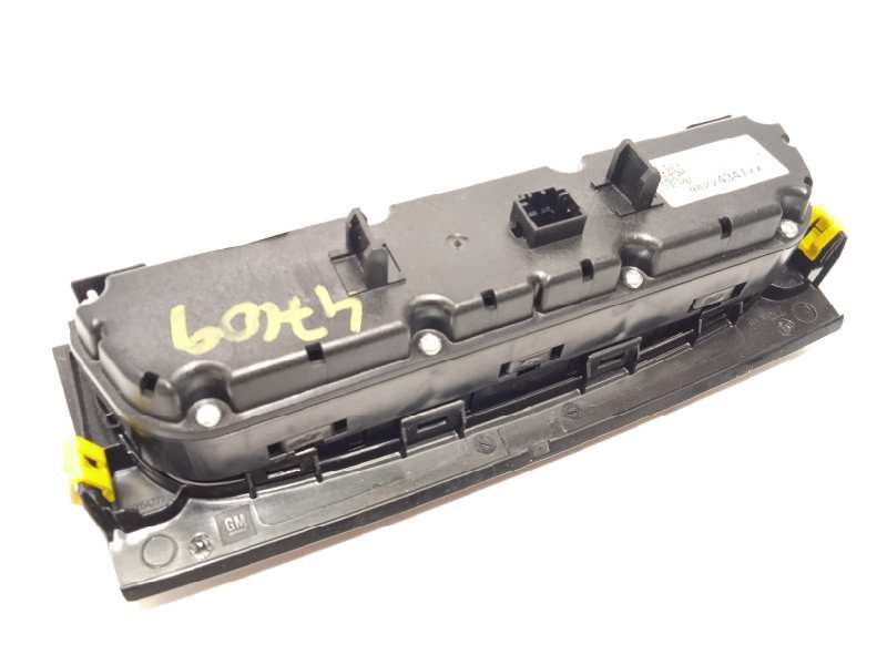 Recambio de mando climatizador para opel grandland x referencia OEM IAM 98224347YX  