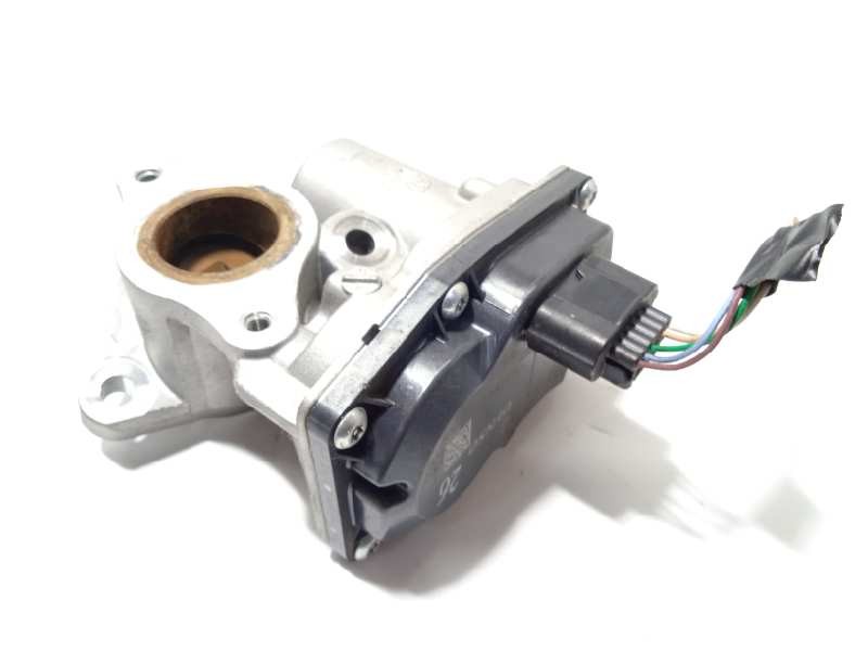 Recambio de valvula egr para dacia duster laureate 4x2 referencia OEM IAM 147102557R  H8201143495