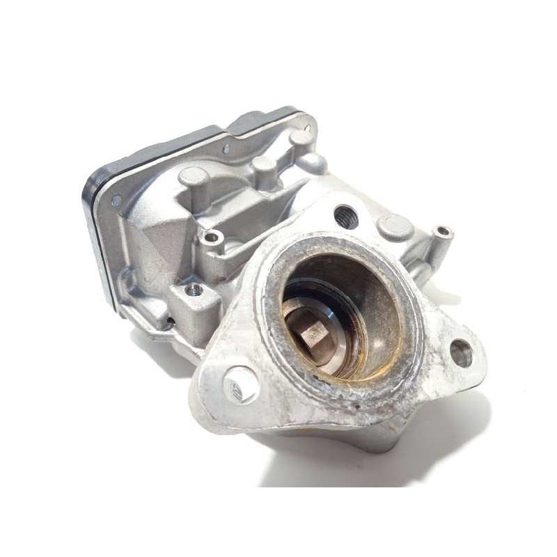 Recambio de valvula egr para dacia duster laureate 4x2 referencia OEM IAM 147102557R  H8201143495